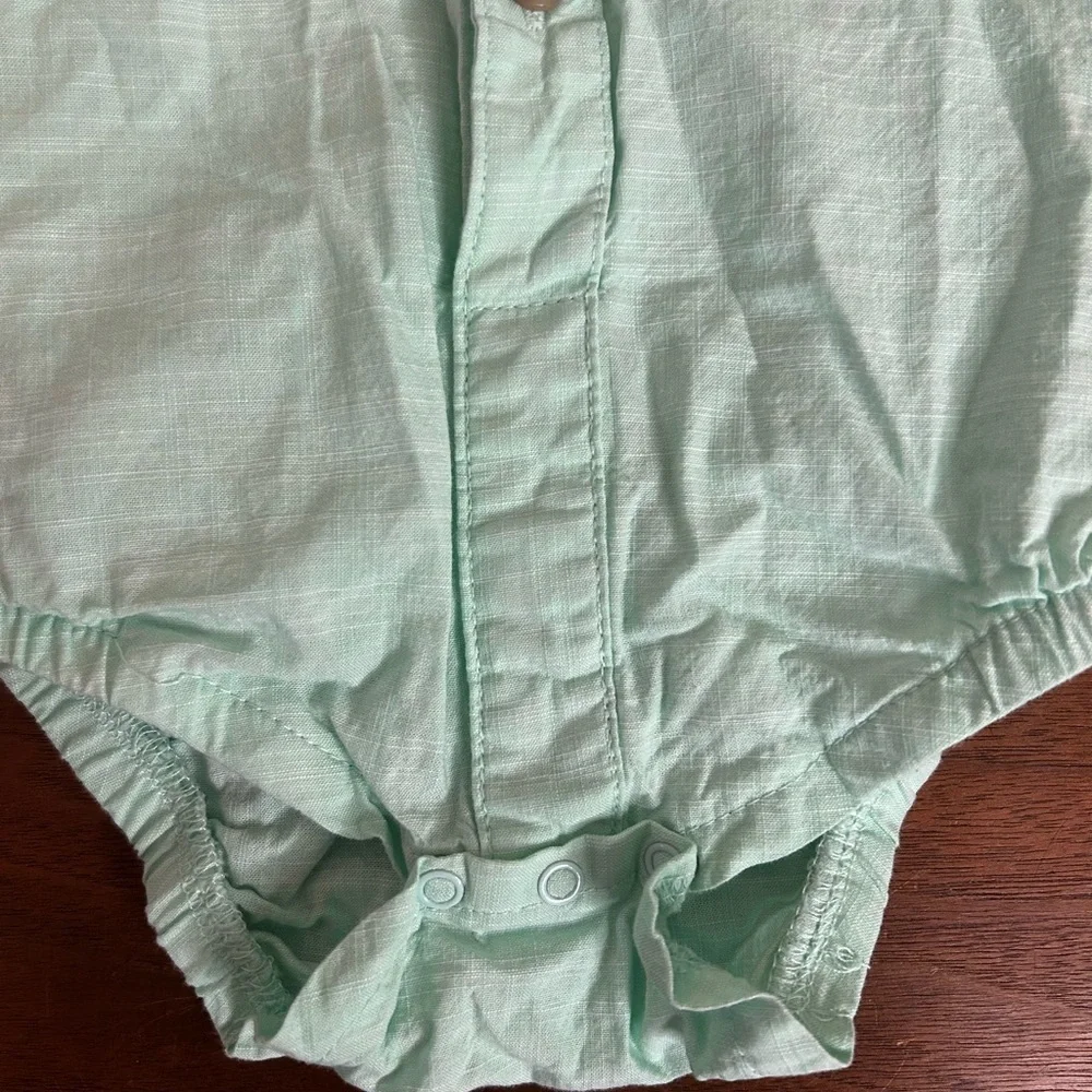 Cat & Jack Mint Green Baby Bodysuit, Size 6-9 M